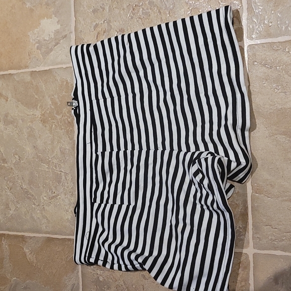 Sexy striped shorts with zippers - Picture 2 of 2